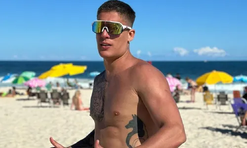 
					Ex-padrasto de Neymar xinga a mãe e briga vira caso de polícia
				
				