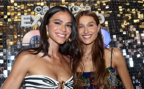 
					FOTOS: Bruna Marquezine e mais estrelas curtem Camarote Expresso 2222
				
				