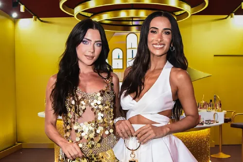 
					FOTOS: famosos curtem 2º dia de Carnaval no Camarote Salvador
				
				