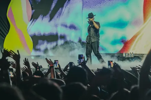 
					FOTOS: famosos curtem penúltimo dia do Carnaval no Camarote Salvador
				
				
