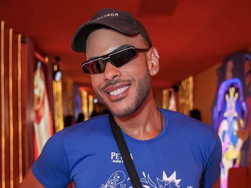 
					FOTOS: famosos curtem penúltimo dia do Carnaval no Camarote Salvador
				
				