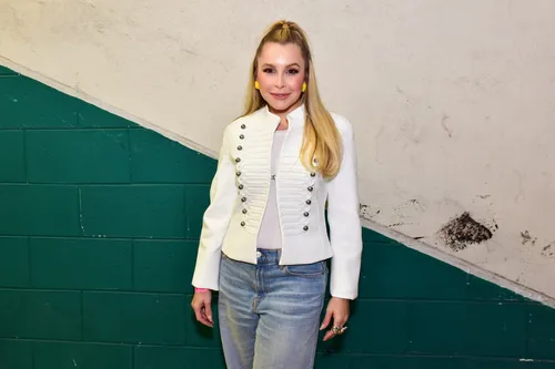 
					Famosos prestigiam o 'Último Voo da Nave' de Xuxa em SP; veja fotos
				
				