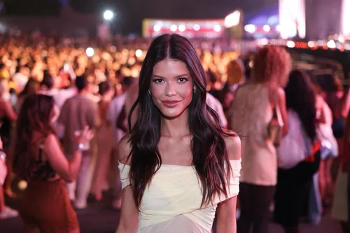 
					Festival de Verão 2026: famosos marcam presença no 2⁠º dia; FOTOS
				
				