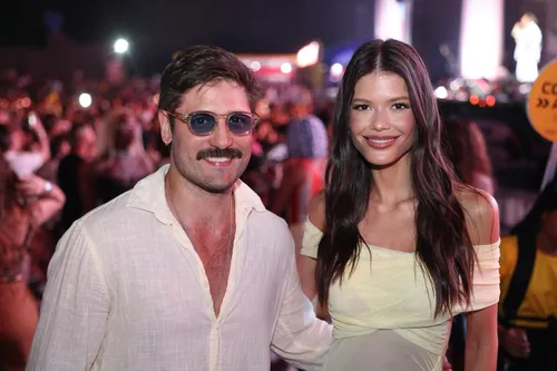 
					Festival de Verão 2026: famosos marcam presença no 2⁠º dia; FOTOS
				
				