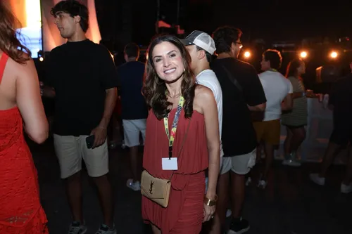 
					Festival de Verão 2026: famosos marcam presença no 2⁠º dia; FOTOS
				
				