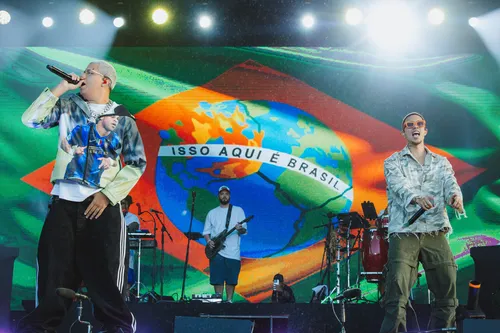 
					Festival de Verão 2026: fotos do 2º dia com Léo Santana e muito mais
				
				