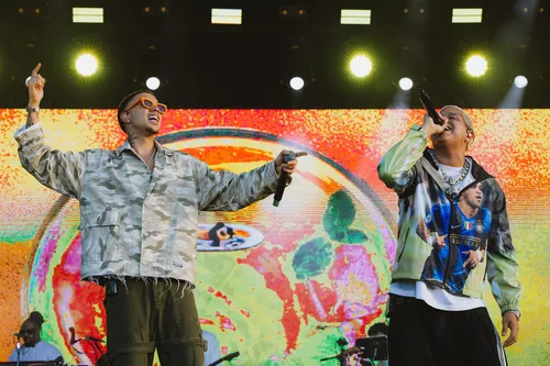 
					Festival de Verão 2026: fotos do 2º dia com Léo Santana e muito mais
				
				