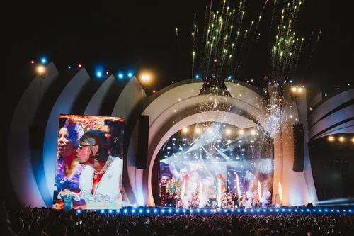 
					Festival de Verão 2026: fotos do 2º dia com Léo Santana e muito mais
				
				