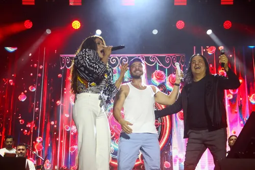 
					Festival de Verão 2026: fotos do 2º dia com Léo Santana e muito mais
				
				