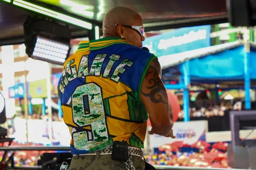 
					Filha de Léo Santana chega ao circuito Barra-Ondina no 1º Carnaval
				
				