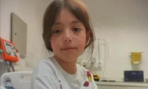 
					Filha de Sabrina Sato adoece e apresentadora faz forte desabafo na web
				
				