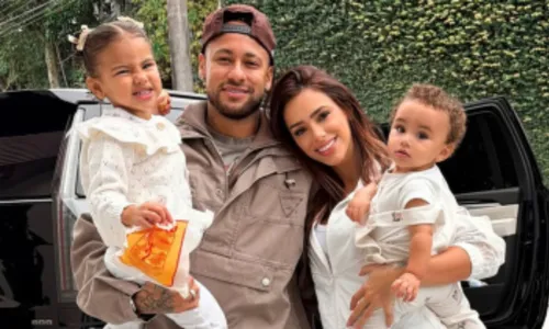 
					Filhas de Neymar sofrem ataques e Bruna Biancardi faz relato sensível
				
				