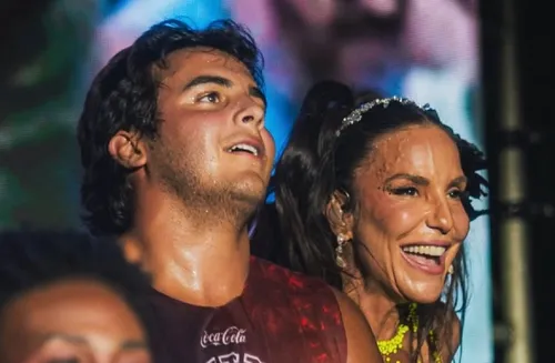 
					Filho de Ivete Sangalo faz surpresa para mãe e entrega 'segredo'; veja
				
				