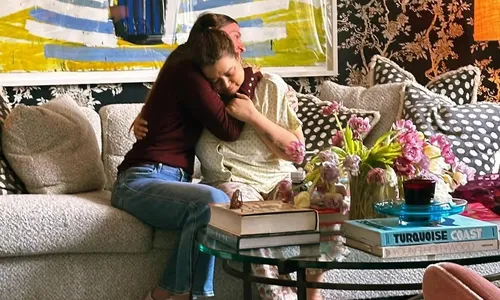 
					Flora Gil faz desabafo tocante para Preta Gil e posta fotos raras
				
				