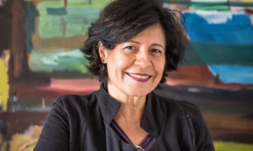 
					Globo aposta no Festival de Parintins para novela após cunhãs no 'BBB'
				
				