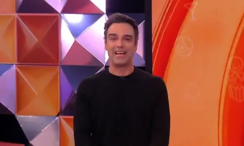 
					Globo decide futuro de Tadeu Schmidt após fim do 'BBB 26'; saiba mais
				
				