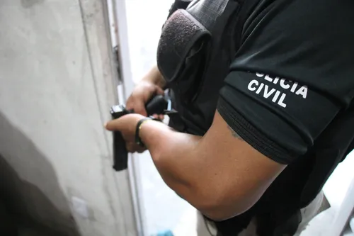 
					Homem investigado por violência doméstica é preso em Camaçari
				
				