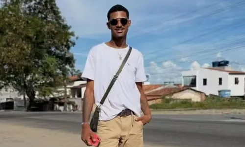 
					Influenciador digital baiano morre a tiros após festa em Serrinha
				
				