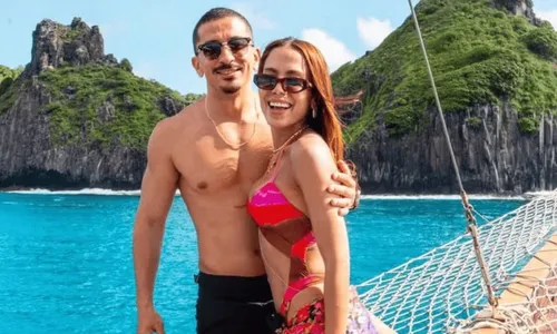
					Irmão de Anitta choca e dá presente de R$ 200 mil a ex-BBB Hariany
				
				