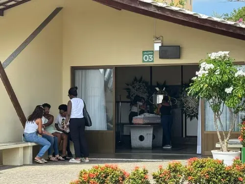 
					Irmão lamenta morte de estudante de arquitetura em assalto em Salvador
				
				