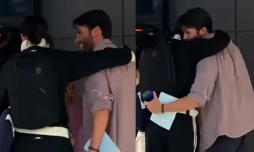 
					Ivete Sangalo abraça ex-marido, Daniel Cady, e faz apelo a fotógrafos
				
				