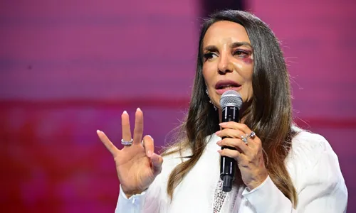 
					Ivete Sangalo surge com equipamento inusitado no rosto em recuperação
				
				