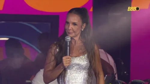 
					Ivete Sangalo revela que está com titânio no rosto após fratura; VÍDEO
				
				