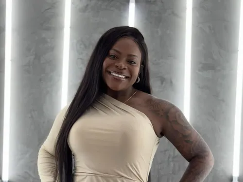 
					Jojo Todynho se revolta com cabelo natural: 'Nunca vou aceitar'
				
				