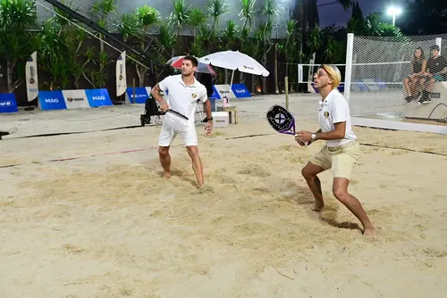 
					Jonas Sulzbach brilha em torneio de beach tennis após deixar o BBB 26
				
				