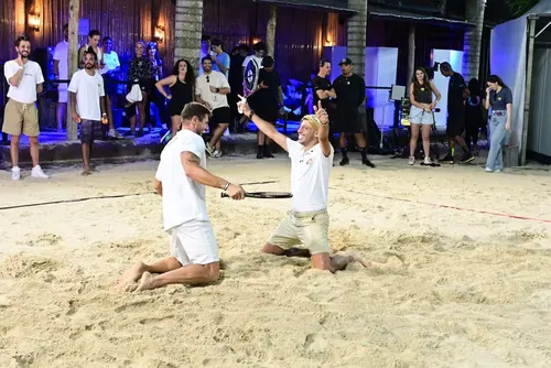 
					Jonas Sulzbach brilha em torneio de beach tennis após deixar o BBB 26
				
				