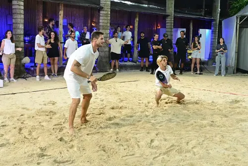 
					Jonas Sulzbach brilha em torneio de beach tennis após deixar o BBB 26
				
				