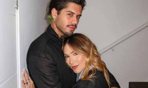 
					Zé Felipe se revolta com ataques a Virginia e defende ex-esposa
				
				