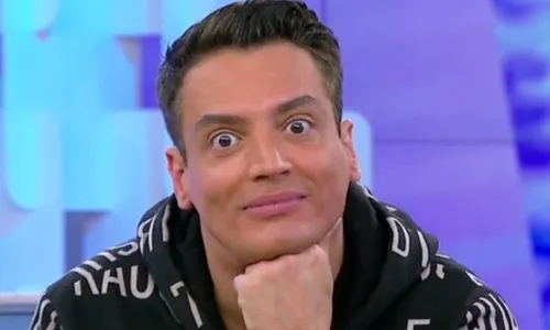 
					Leo Dias sofre acidente e 'some' da Band
				
				