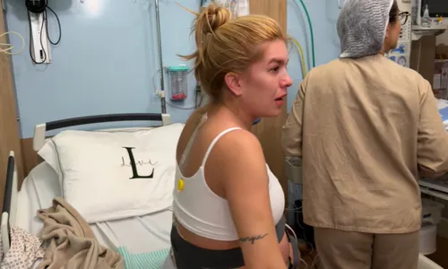 
					Lore Improta revela problemas com amamentação de Levi: 'Tudo passa'
				
				