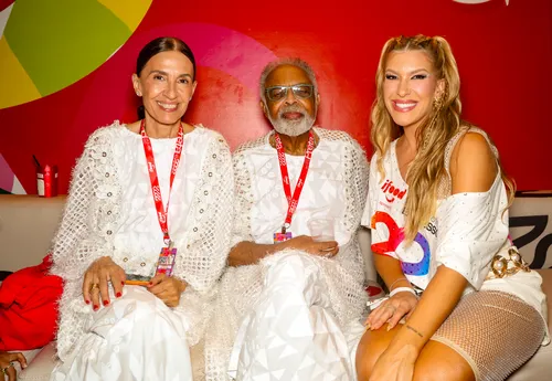 
					Lore Improta se surpreende com pedido de Liz no Carnaval: 'Destemida'
				
				