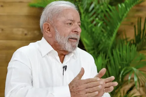 
					Que horas começa o debate da Globo com Lula e Flávio Bolsonaro? Saiba onde assistir e de graça
				
				