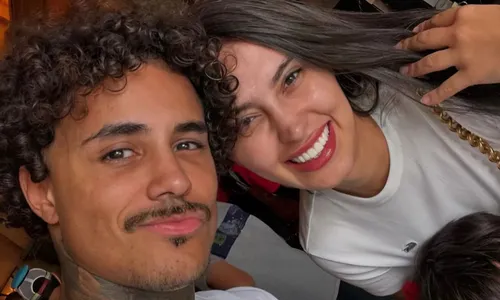 
					MC Livinho se contradiz sobre retorno com esposa: 'Não atende'
				
				