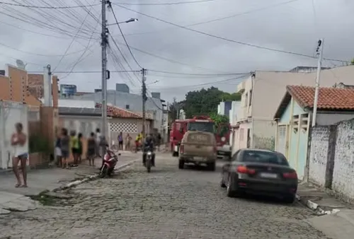 
					Mãe de 3 crianças mortas em incêndio na BA é presa após deixá-las sós
				
				