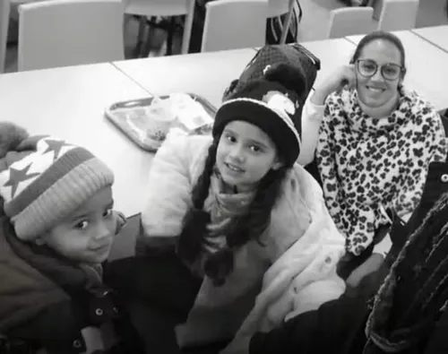 
					Mãe e filhos de 7 e 9 anos morrem após batida entre carros na Bahia
				
				