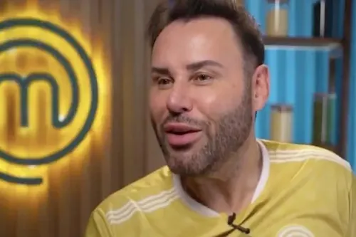 
					MasterChef: Reinaldo Bockor se manifesta após fala considerada racista
				
				