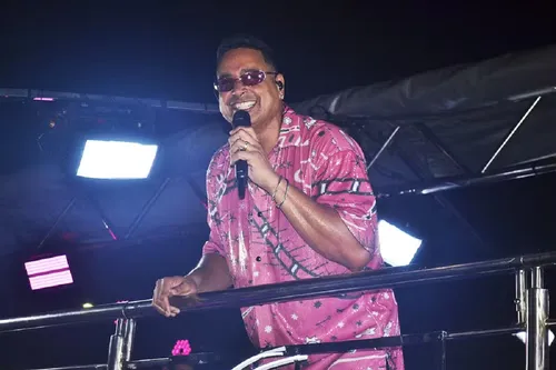 
					Energia do trio de Xanddy desliga em festa pré-Carnaval; VÍDEO
				
				