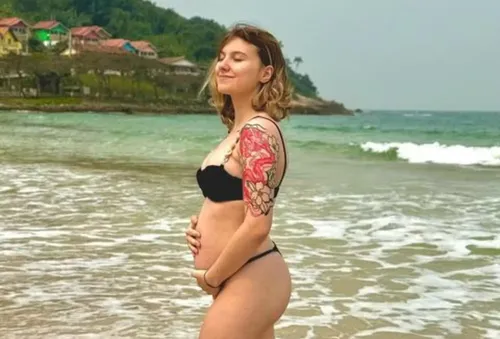 
					Marido de Isabel Veloso se despede da esposa em desabafo emocionado
				
				