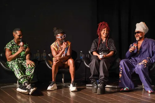 
					Negritudes Globo dá oportunidades a cantores da Bahia no Expresso 2222
				
				