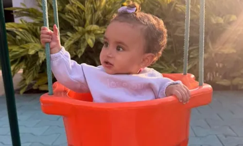 
					Neymar quebra protocolo e faz homenagem emocionante para 4ª filha
				
				