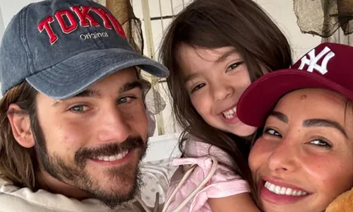 
					Sabrina Sato causa alvoroço após expor parte sexy de Nicolas Prattes
				
				