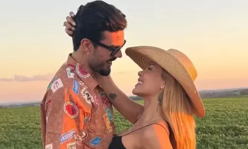 
					Luan Pereira curte viagem e noitada romântica ao lado da ex-noiva
				
				