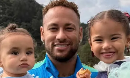 
					Ostentação, jogos, resort de luxo e mais: a viagem de férias de Neymar
				
				