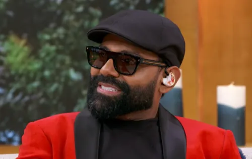 
					Patrícia Poeta faz surpresa e Pablo cai no choro ao vivo no 'Encontro'
				
				