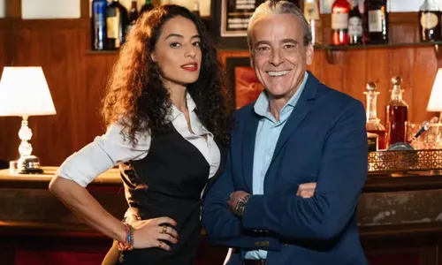 
					Quem Ama Cuida: Adriana dá apunhalada cruel em Ulisses em vingança
				
				