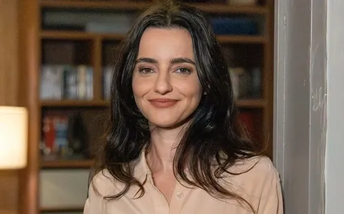 
					Quem Ama Cuida: Adriana derruba Ademir com aliança e segredo pessoal
				
				